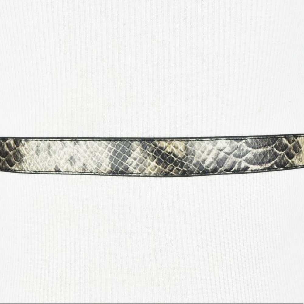 BCBG Alligator Toggle Belt- 70% off MSRP!! - Picture 2 of 2